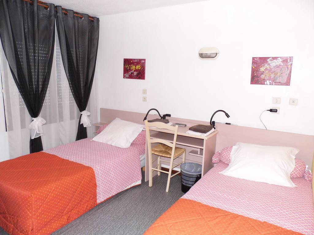 Hotel Des Touristes Pierrefitte-Nestalas Kültér fotó